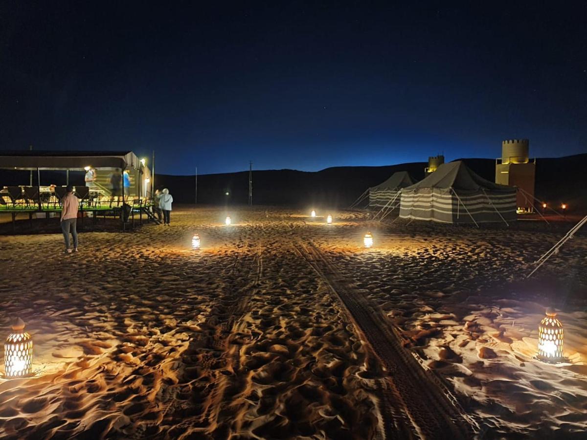 Crescent Desert Private Camp Hotel Shāhiq Buitenkant foto