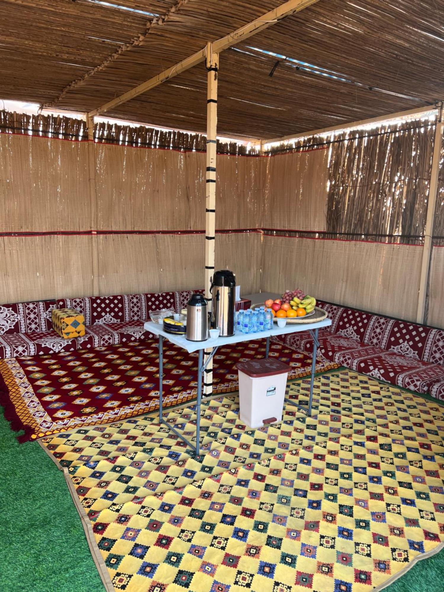Crescent Desert Private Camp Shāhiq Buitenkant foto