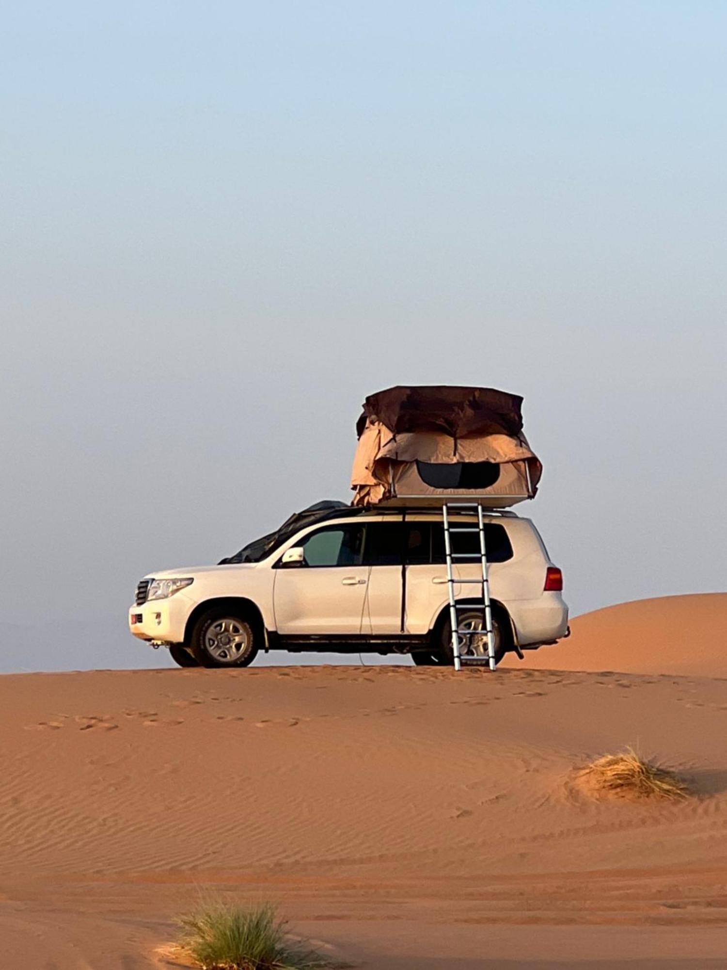 Crescent Desert Private Camp Hotel Shāhiq Buitenkant foto