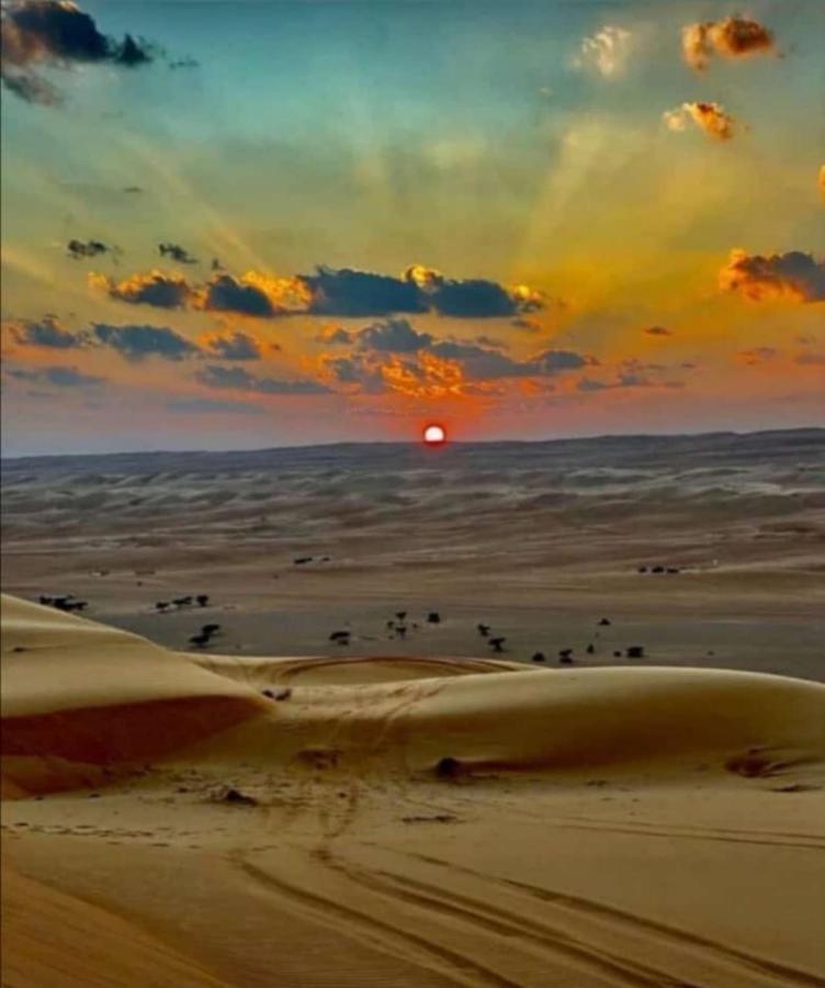 Crescent Desert Private Camp Shāhiq Buitenkant foto