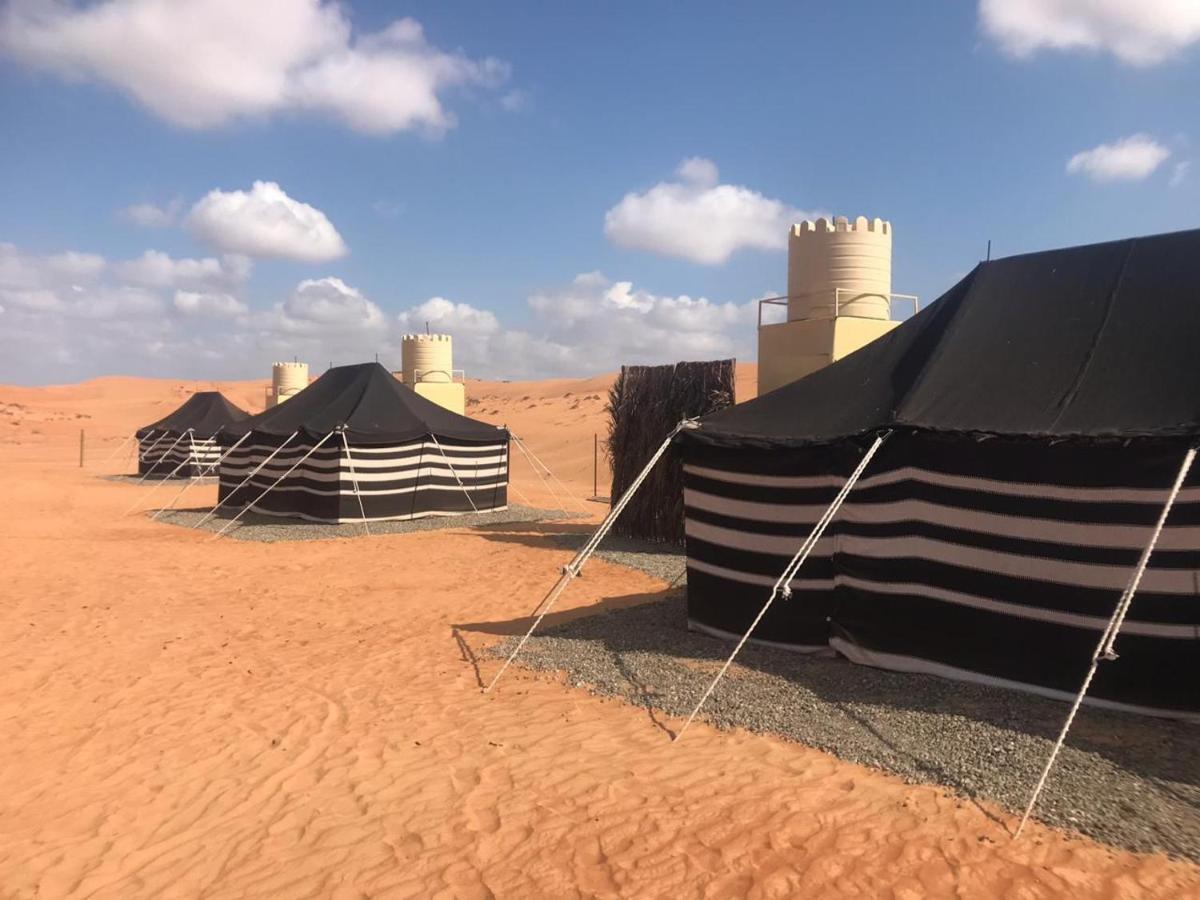 Crescent Desert Private Camp Hotel Shāhiq Buitenkant foto