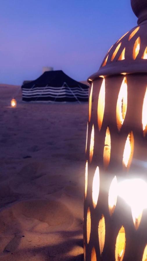 Crescent Desert Private Camp Shāhiq Buitenkant foto